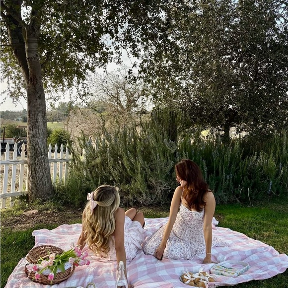 Francesca's Boutique Mystery Bundle - Picture 2 of 2